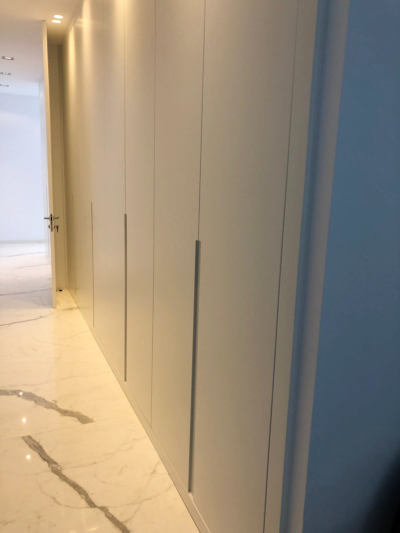 Fábrica de armarios a medida en Valencia. Vestidores y armarios roperos